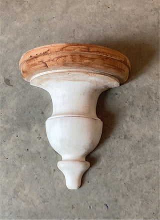Pair of wooden baluster form wall brackets